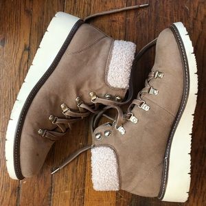 Dr. Scholl’s fur accent ankle booties